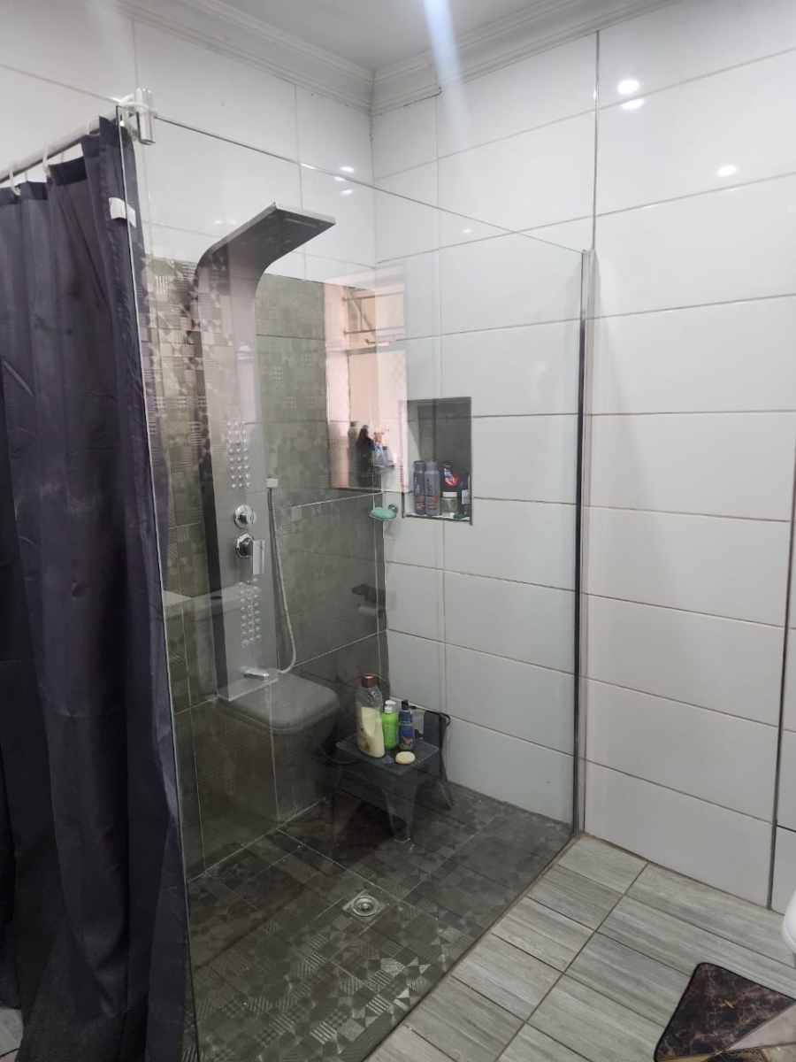 3 Bedroom Property for Sale in Manzil Park North West